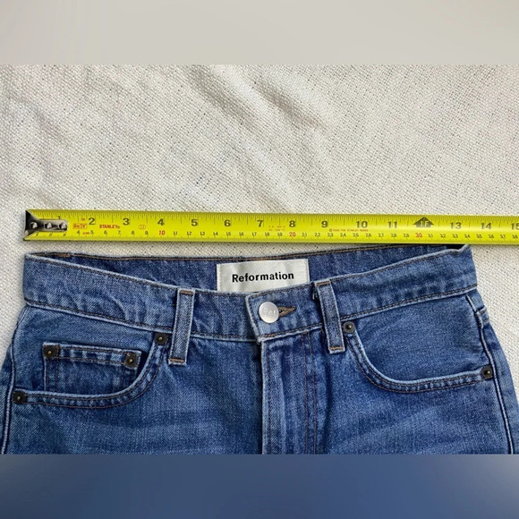 REFORMATION Julia High Cigarette Jean Baltic Wash Size 25 - Picture 8 of 12